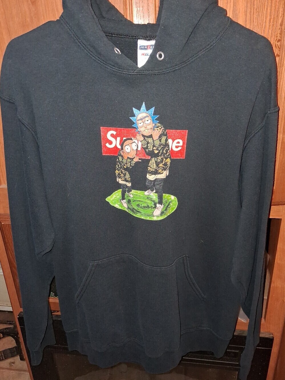 Supreme Jerzees Black Crewneck Hoodie with Rick And Morty Graphic Mens Medium